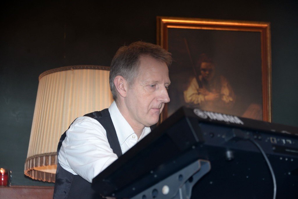 ../Images/Heel Noordwijkerhout zingt Hazes 123.jpg